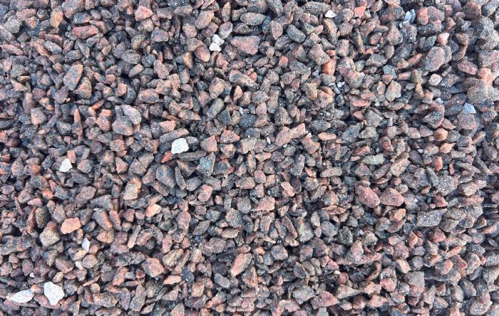 salg af Granitskærver rødmix 4-8 mm - 5 x 1000 kg, leveret