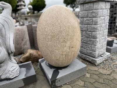 salg af Æggeskulptur