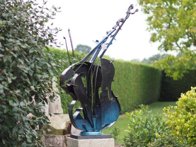 salg af Moderne skulptur Cello