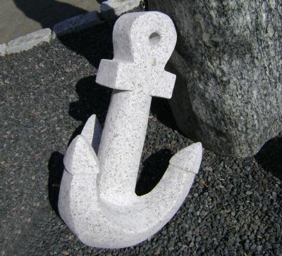 salg af Anker i gul/gylden granit