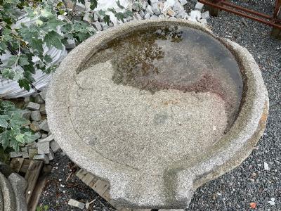 salg af Antik møllesten