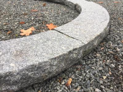 salg af Bålring Plantering grå granit