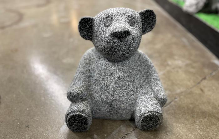 salg af Bamse gråsort granit