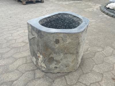 salg af Basalt plantetrug