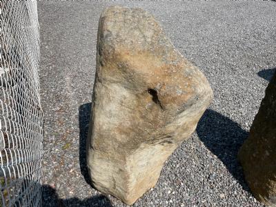 salg af Rustik Basalt Søjle - Lavasten