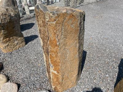 salg af Rustik Basalt Søjle - Lavasten