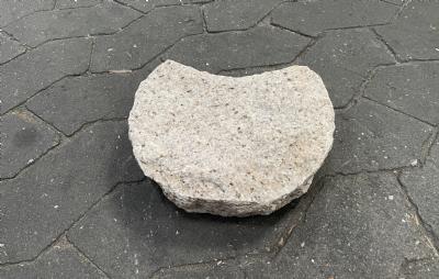 salg af 300 stk. bedsten gul granit