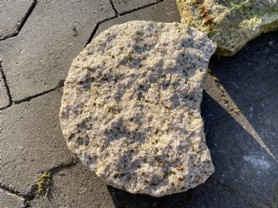 salg af Bedsten hælfacon gul granit