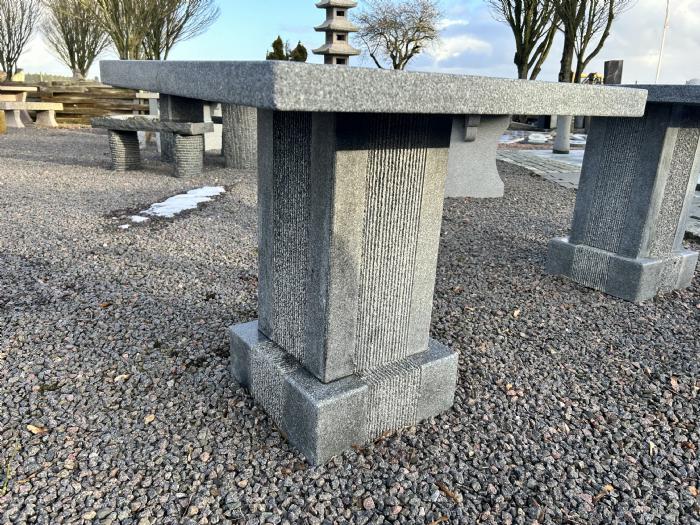 salg af Granit bord 4-kantet