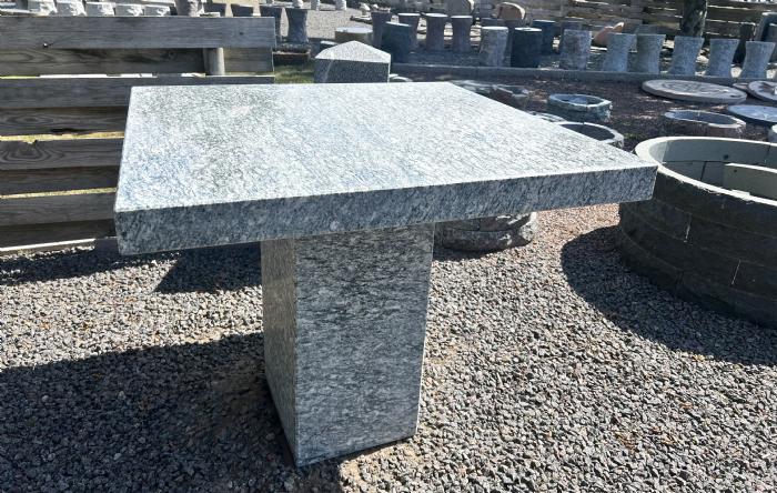 salg af Bord 4-kant grå granit