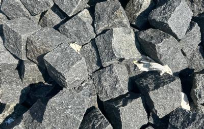 salg af Chaussésten sort basalt - styk