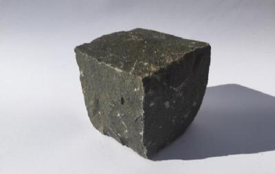 salg af Chaussésten sort basalt