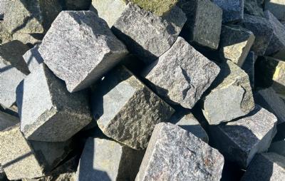 salg af Chaussesten blå indisk kløvet/savet