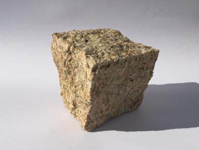 salg af Chaussesten gul granit, kløvet