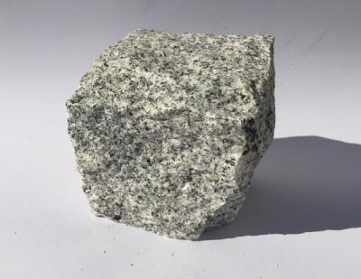 salg af Chaussésten lys grå granit