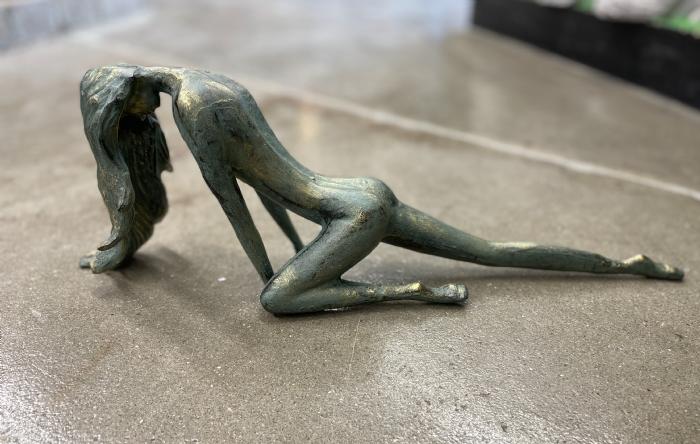 salg af Dame liggende grøn metal