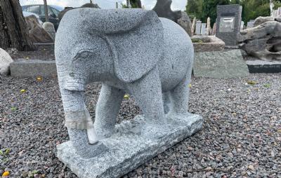 salg af Elefant gråsort L65 m/stødtænder