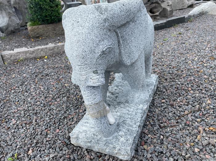 salg af Elefant gråsort L65 m/stødtænder