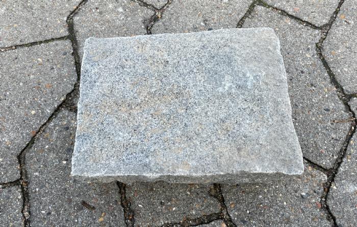 salg af Klosterhvede gråsort kløvet granit