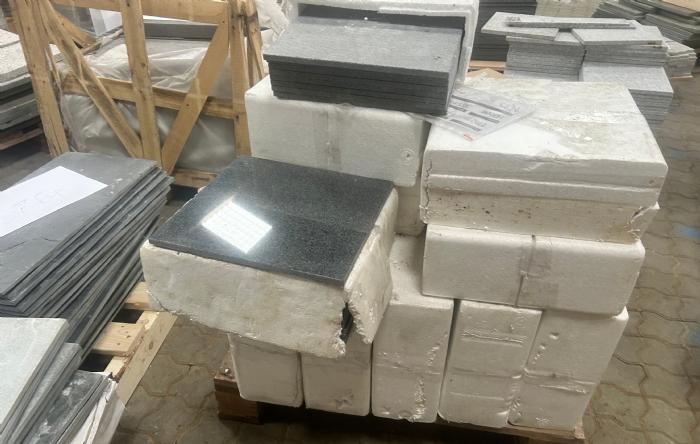 salg af Fliser gråsort poleret rest