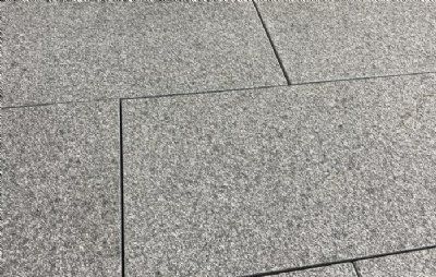 Fliser gråsort granit
