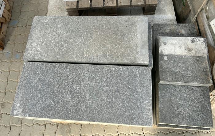salg af Fliser restpalle basalt