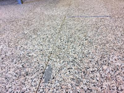 salg af Fliser T-Rosa granit