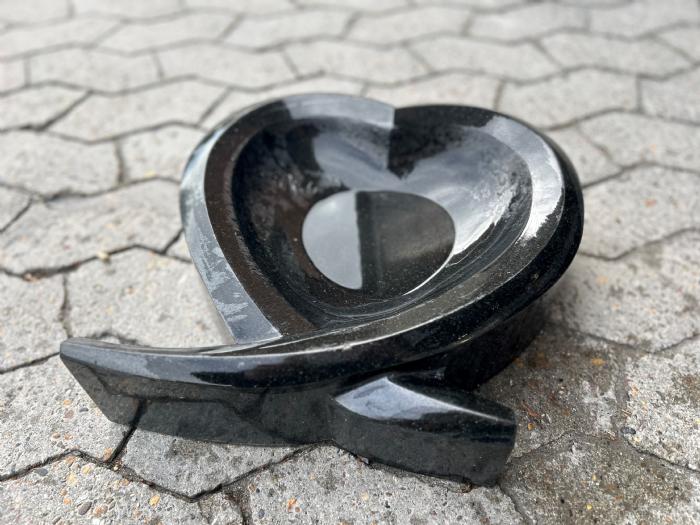 salg af Fuglebad hjerte sort poleret