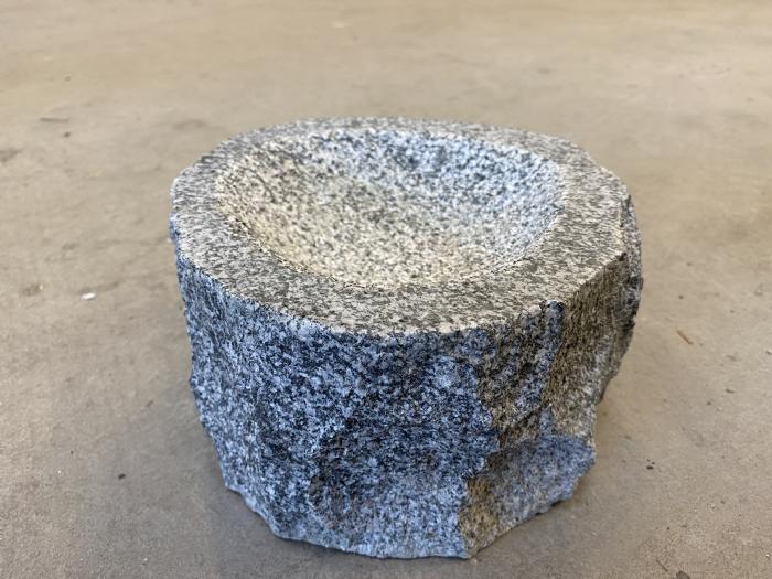 salg af Fuglebad til kirkegården