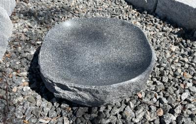 salg af Fuglebad poleret gråsort granit