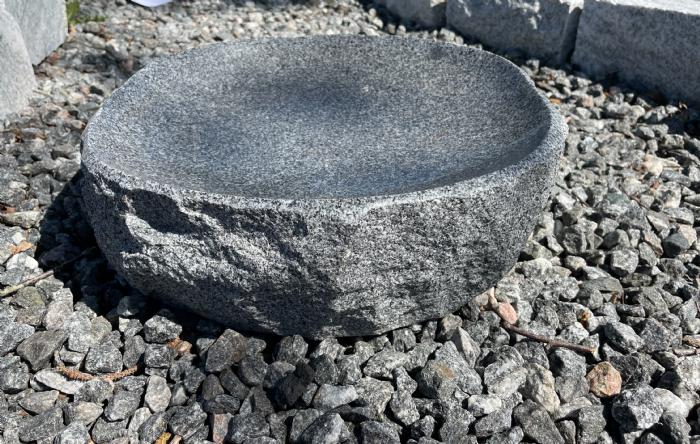 salg af Fuglebad poleret gråsort granit