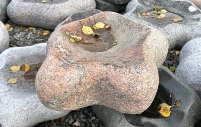 salg af Fuglebad naturform bølget