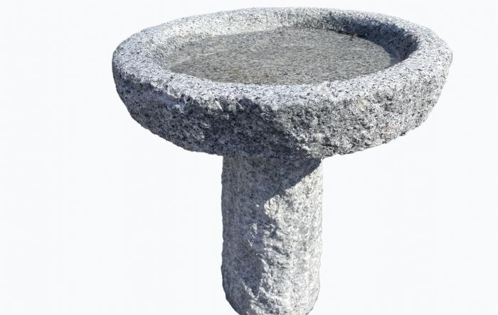 salg af Fuglebad naturform på sokkel