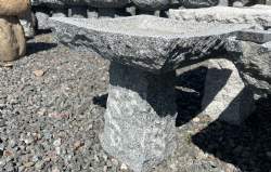 Granitfuglebad 4-kantet