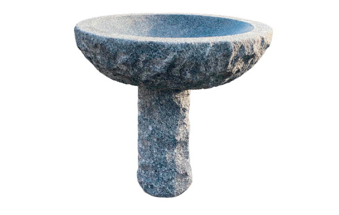 salg af Granit fuglebad rund på sokkel