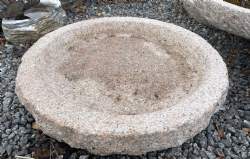 rosa granit fuglebad