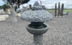 fuglefoderhus gråsort granit