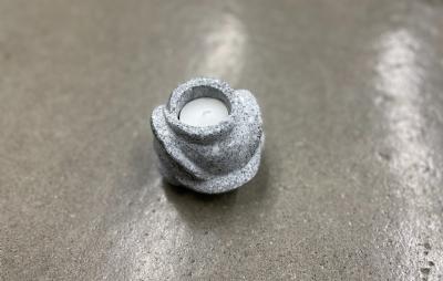 salg af Fyrfad grå rose Ø10x8 cm