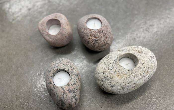 salg af Fyrfadsstage natursten