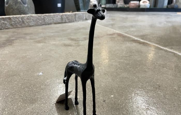salg af Giraf lille sort metal