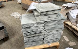 Grå/grøn skifer fliser restparti