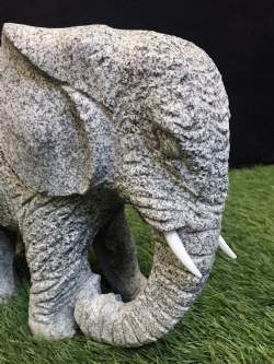 Elefant i natursten - tæt på