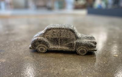 salg af Granit bil Morris 1000