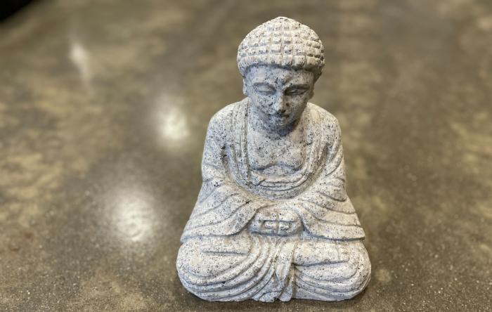 salg af Granit buddha siddende