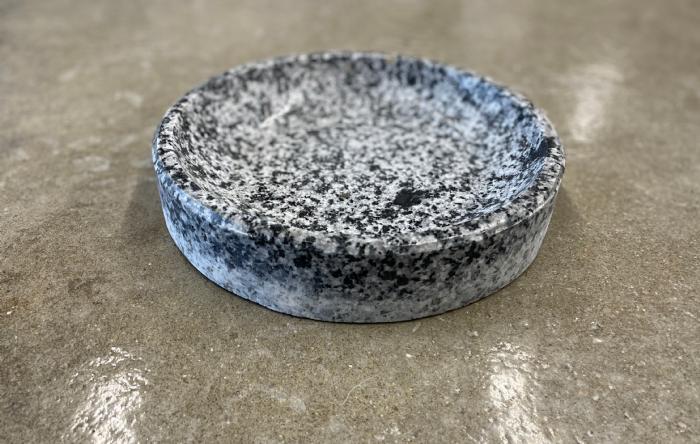 salg af Gråsort granit fuglebad Laura