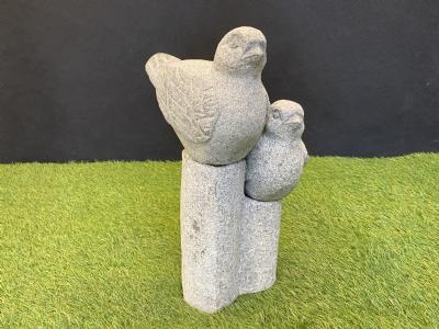 salg af Granit fuglepar på sokkel