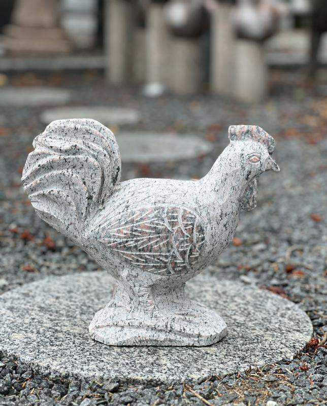 salg af Granit hanefigur rød granit