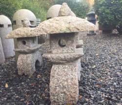 Lanterne granit japansk inspireret