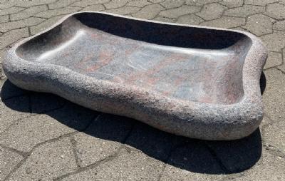salg af Fuglebad Kira naturform rød granit