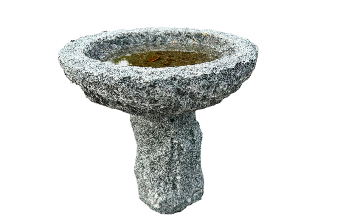 salg af Granitfuglebad på sokkel